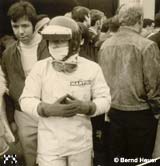 Kurt Ahrens jr. im Fahrerlager beim Eifelrennen 1969